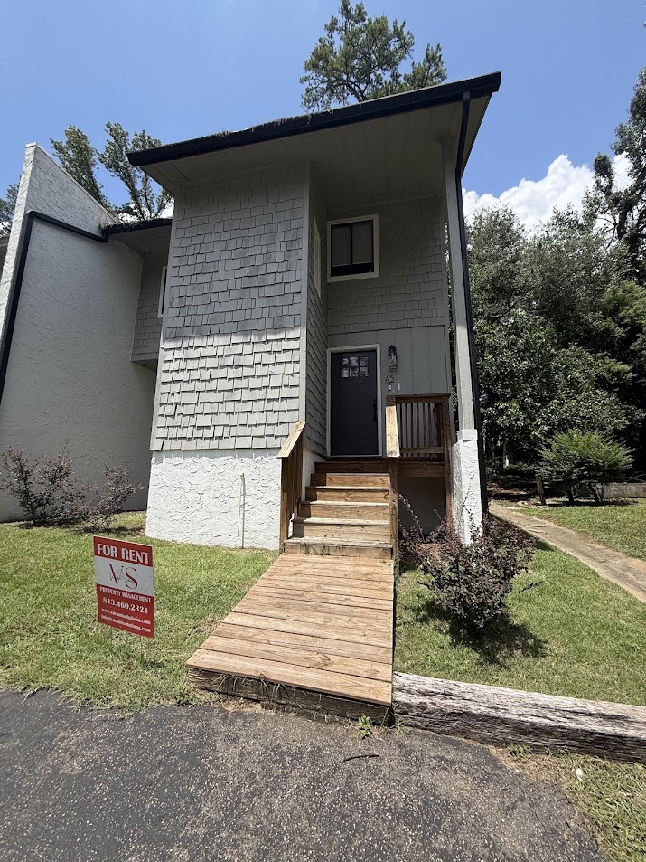 1515 Paul Russell Road